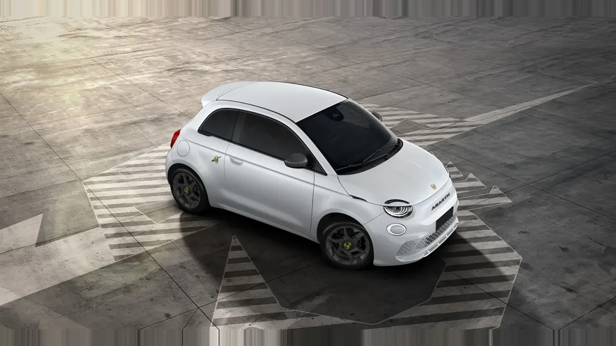 Abarth 500e 42kWh en renting en Madrid — Lateral
