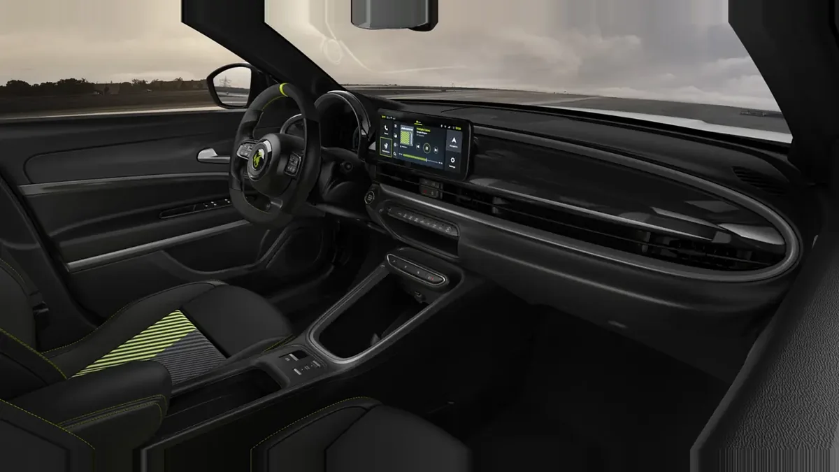 Abarth 600e Turismo en renting en Madrid — Interior