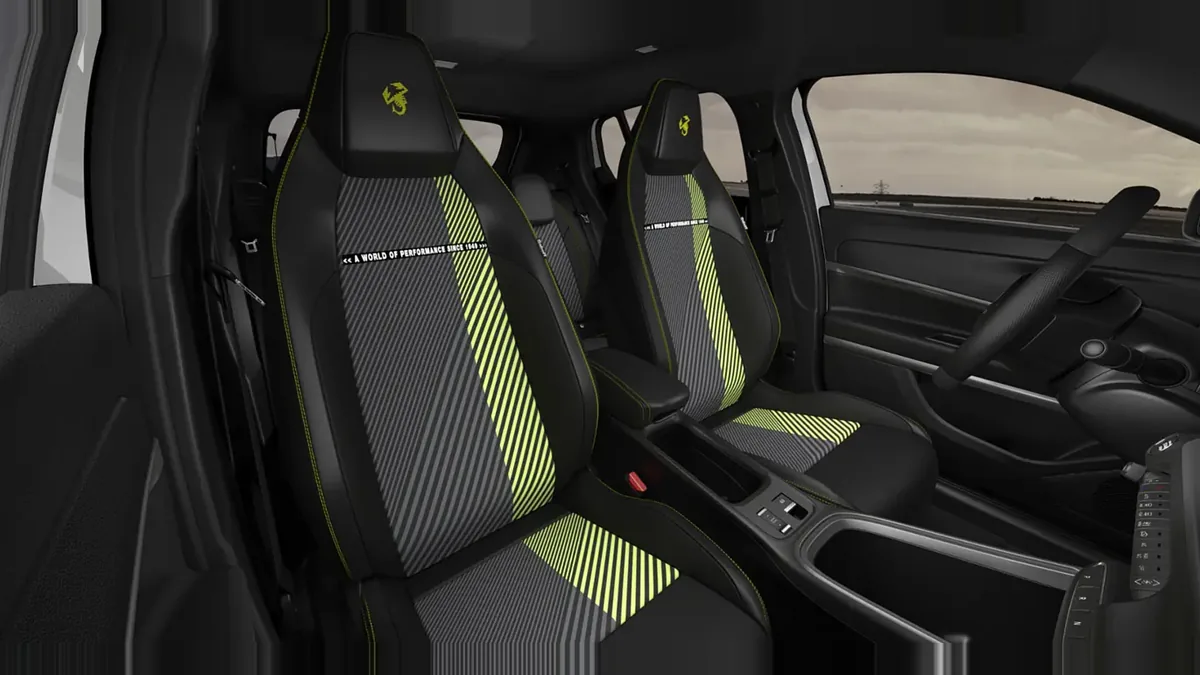 Abarth 600e Turismo en renting en Madrid — vista 6