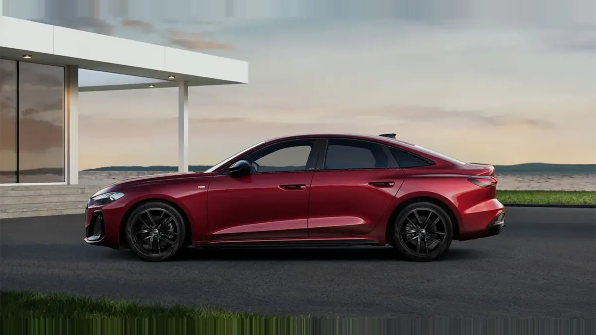 Audi A5 TDI 150kW (204CV) Black Line en renting en Madrid — Lateral