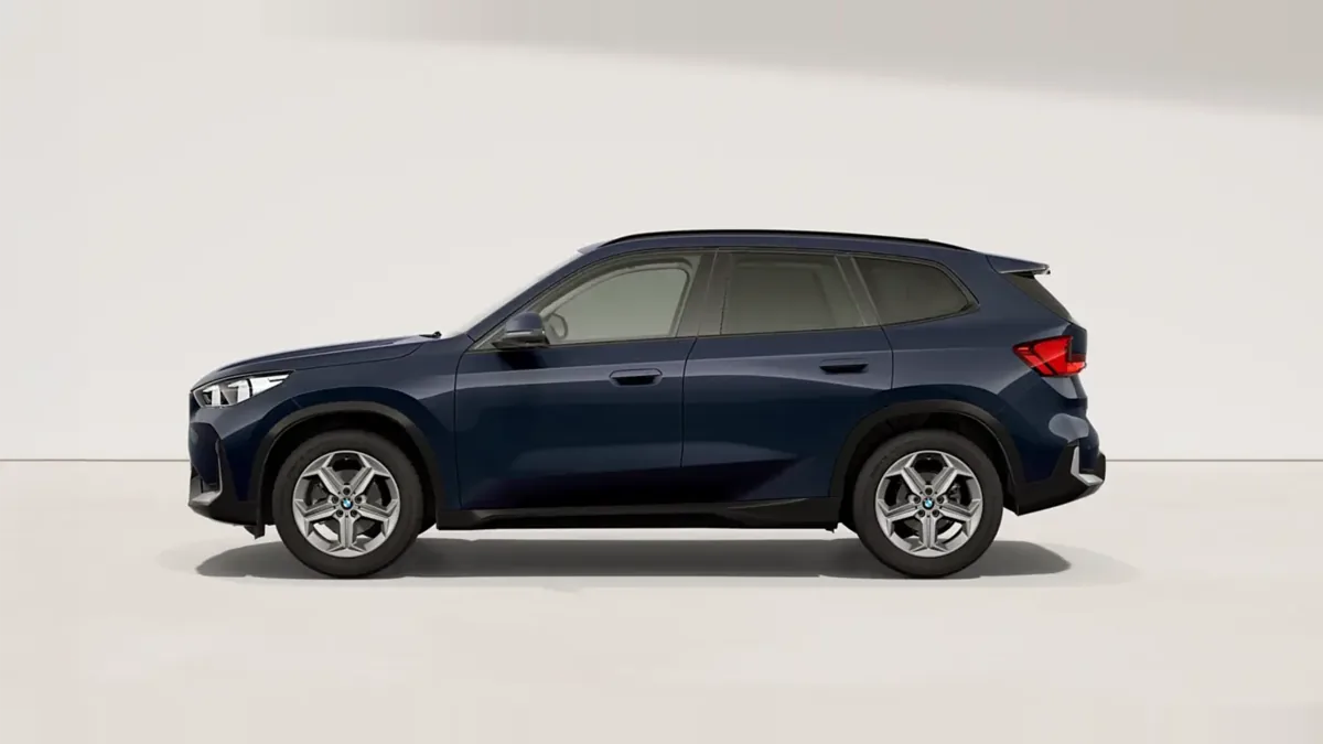 BMW X1 sDrive20d en renting en Madrid — Lateral