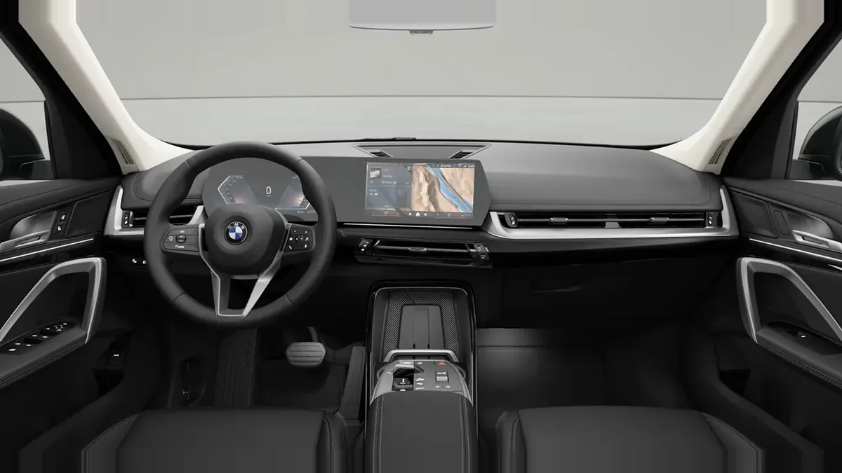 BMW X1 sDrive20d xLine 120kW en renting en Madrid — Delantera