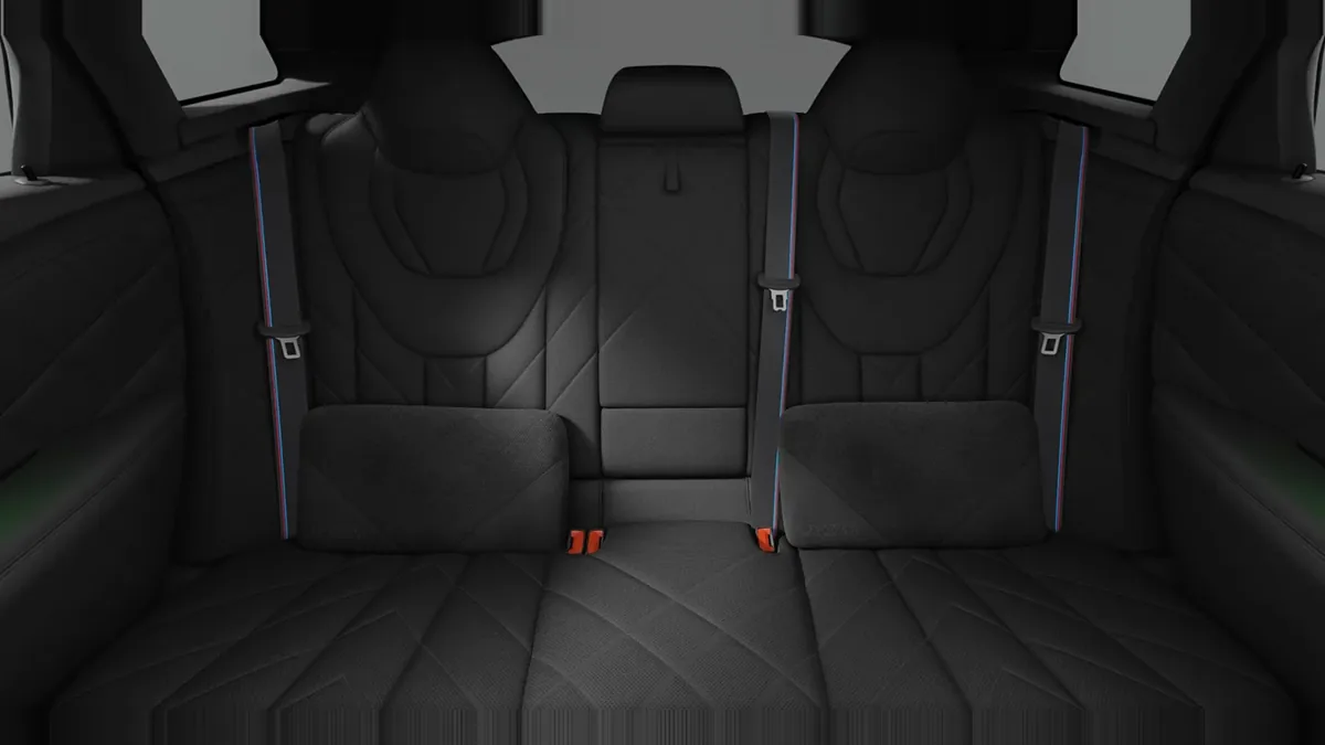BMW XM 50e 350kW en renting en Madrid — vista 6