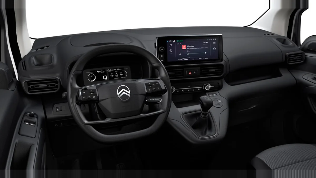 Citroën Berlingo Talla XL BlueHDi 100 YOU L2 N1 Adaptado en renting en Madrid — Delantera