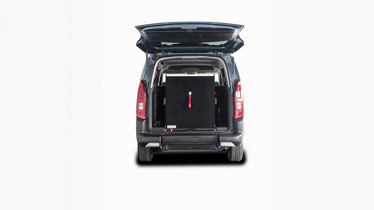 Citroën Berlingo Talla XL BlueHDi 100 YOU L2 N1 Adaptado en renting en Madrid — vista 6