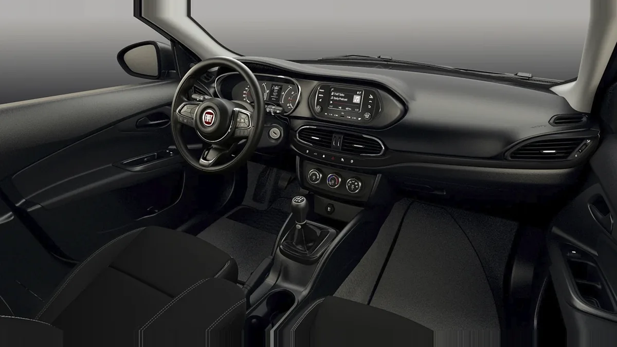 Fiat Tipo Sedán 1.6 Diésel 96kW (130CV) en renting en Madrid — Delantera