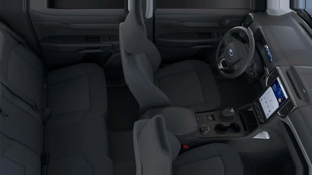 Ford Ranger XLT Doble Cabina 2.3 TVCT PHEV 280CV Automática II en renting en Madrid — vista 6