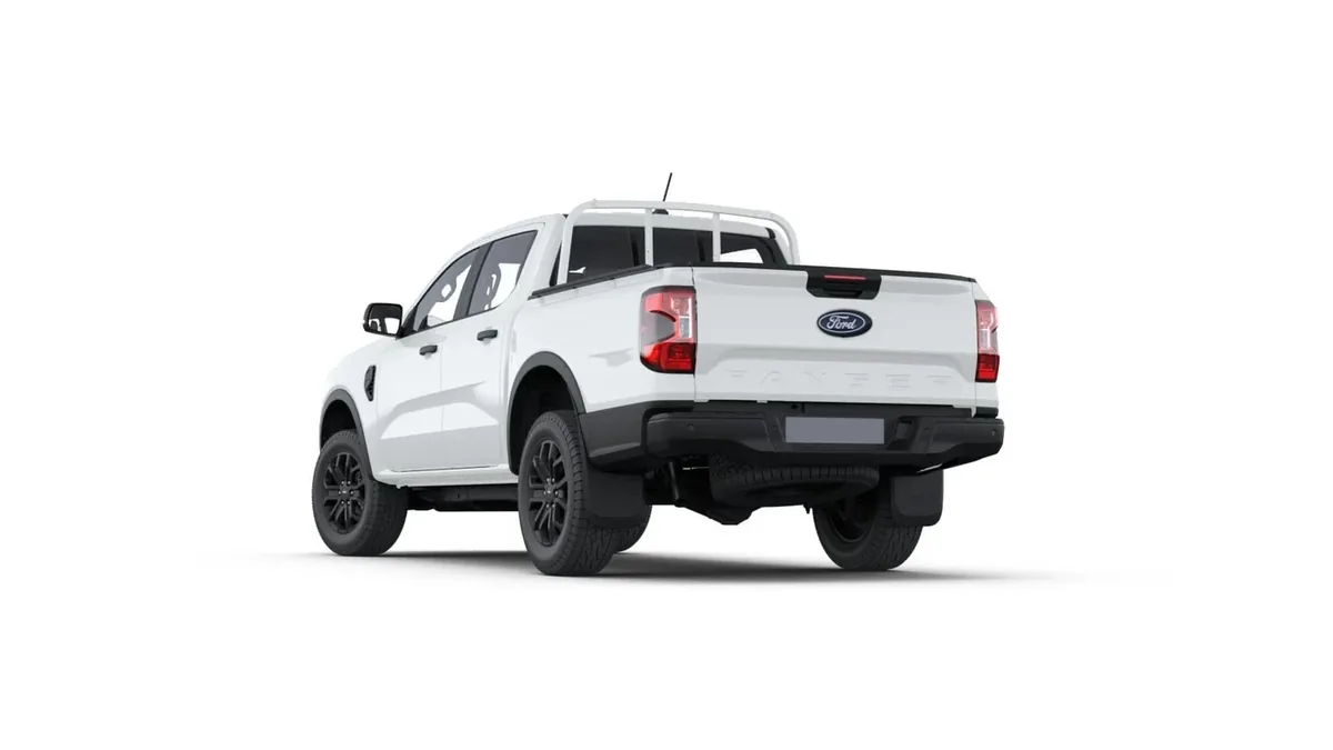 Ford Ranger XLT Doble Cabina 3.0 EcoBlue 240CV en renting en Madrid — Trasera