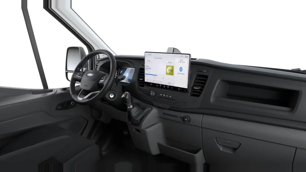 Ford TRANSIT 350 L3 Trend N1 EcoBlue 96kW FWD en renting en Madrid — Delantera