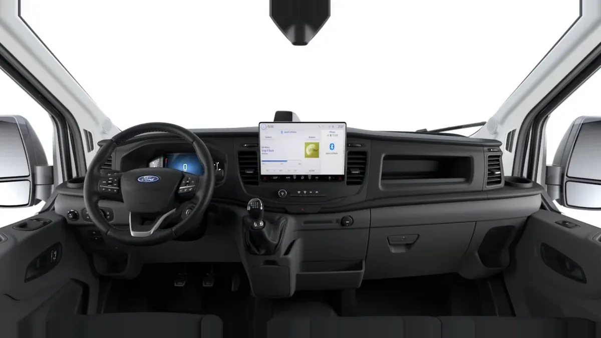 Ford TRANSIT 350 L3 Trend N1 EcoBlue 96kW FWD en renting en Madrid — Interior