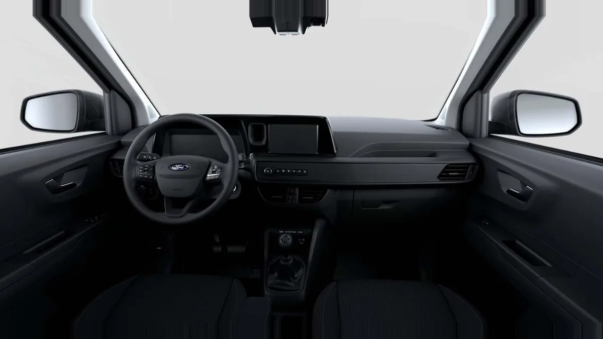 Ford Transit Courier Van 1.5 Ecoblue Trend en renting en Madrid — Delantera