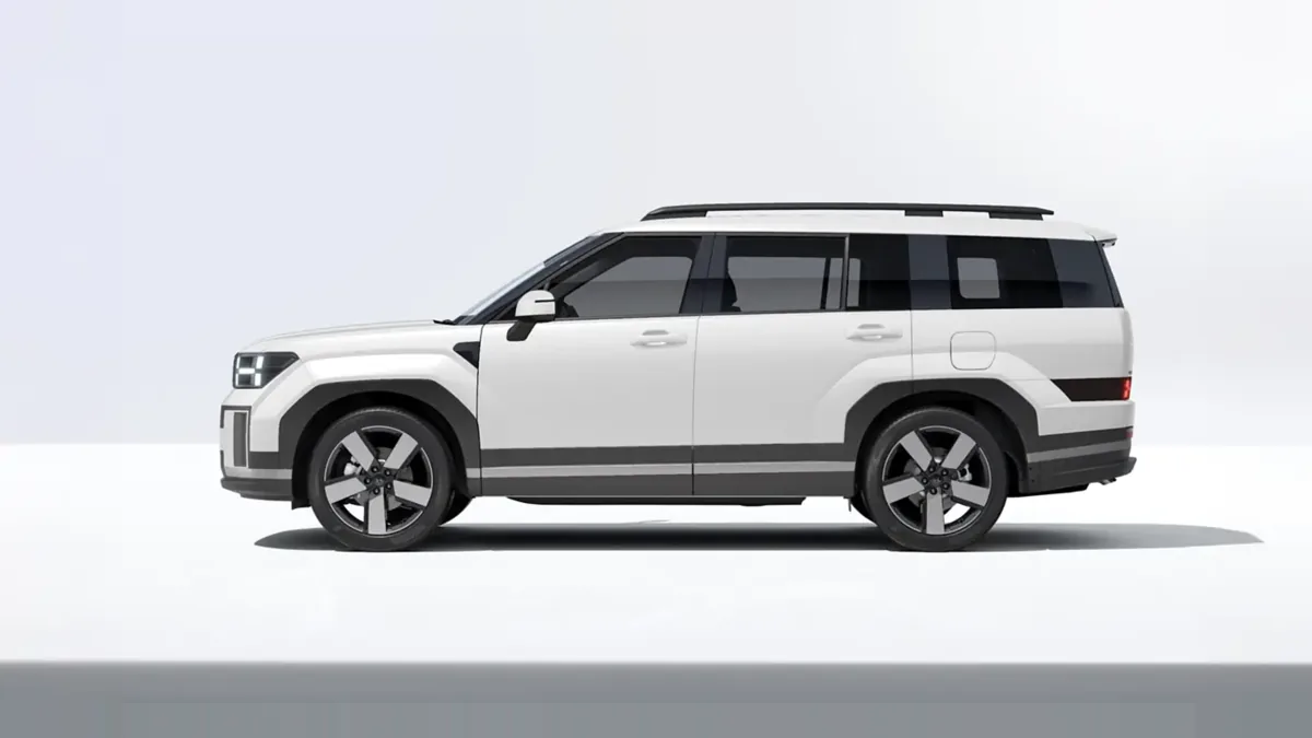 Hyundai Santa Fe 1.6 T-GDI Maxx PHEV 252CV 4x4 6AT en renting en Madrid — Lateral