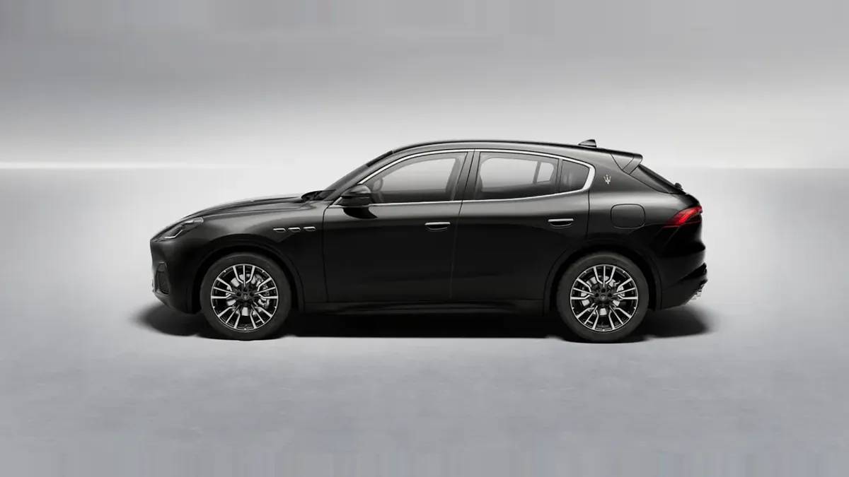 Maserati Grecale L4 MHEV 300CV AWD en renting en Madrid — Delantera
