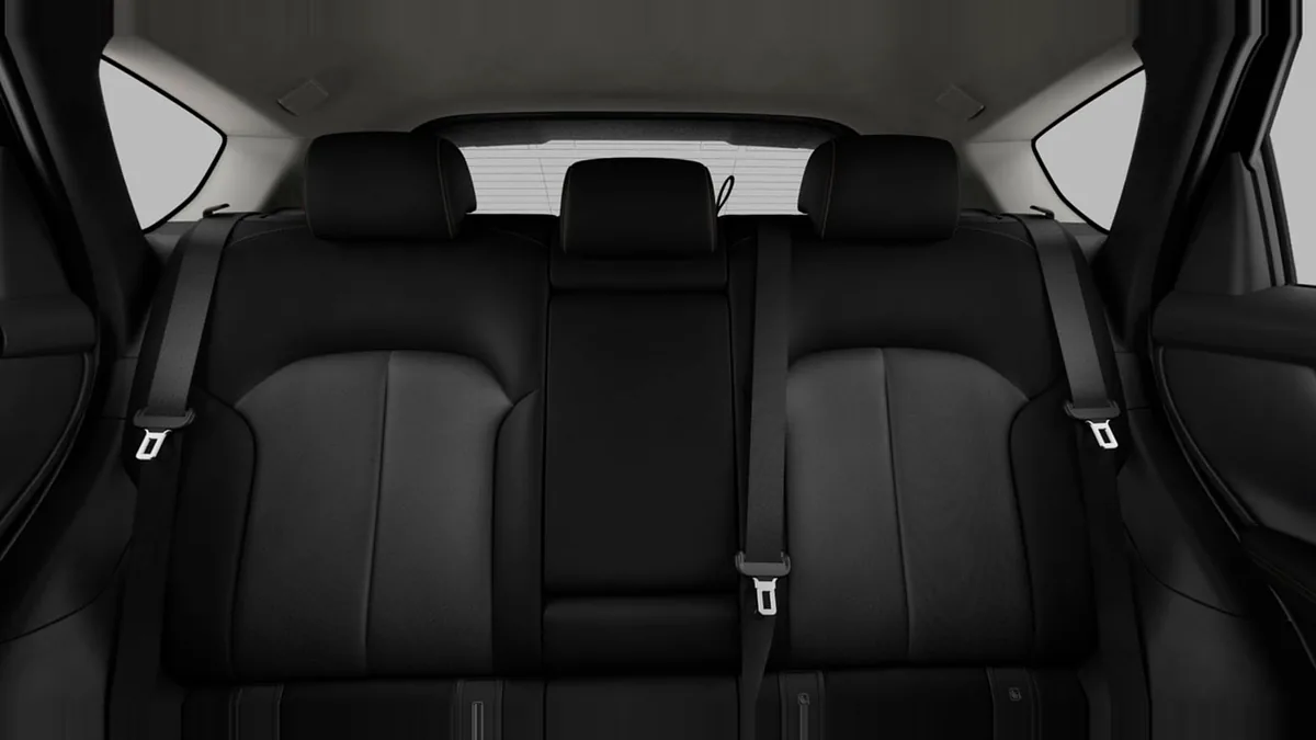 Mazda CX-60 e-Skyactiv MHEV RWD Exclusive-Line II en renting en Madrid — vista 7