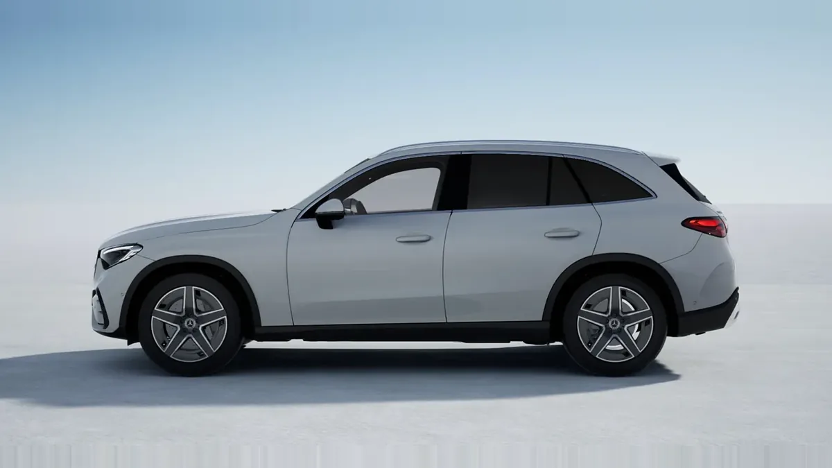 Mercedes-Benz GLC 220D 4MATIC en renting en Madrid — Lateral