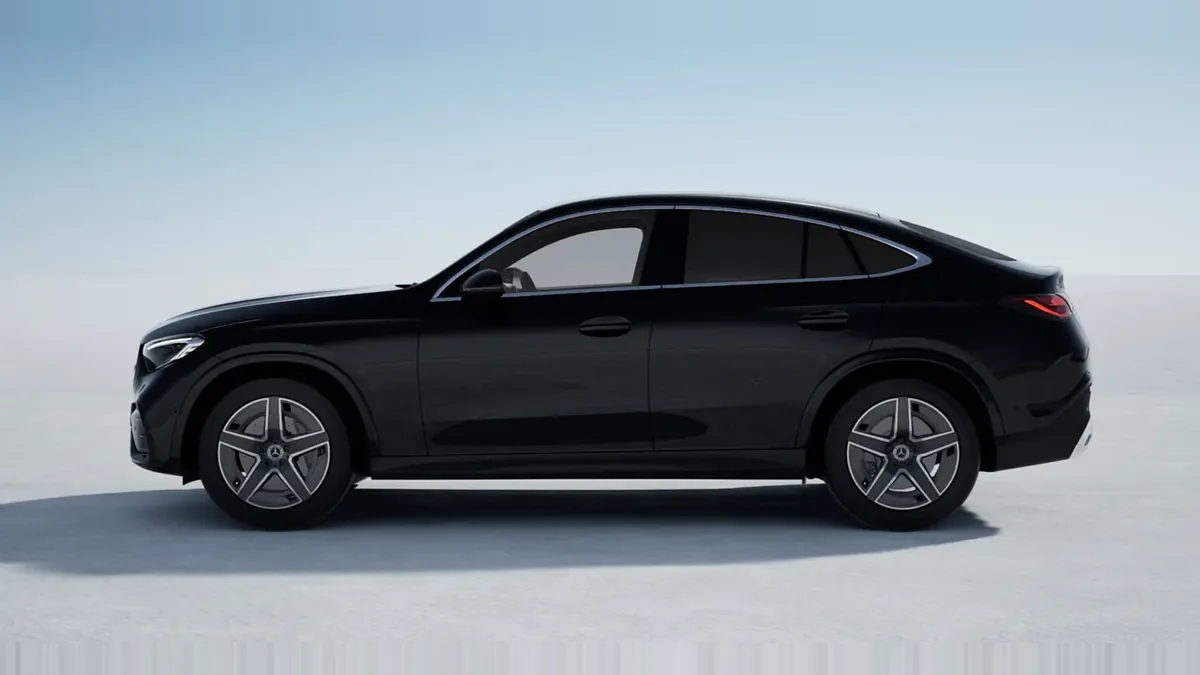 Mercedes-Benz GLC Coupé 300 de 4MATIC QS en renting en Madrid — Lateral