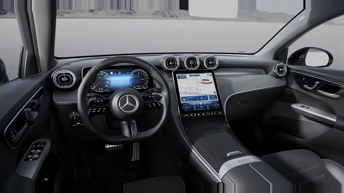 Mercedes-Benz GLC Coupé 300 de 4MATIC QS en renting en Madrid — Delantera