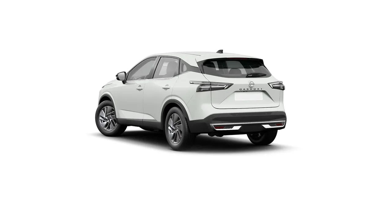 Nissan Qashqai DIG-T 158CV MHEV 4x2 Acenta WHT en renting en Madrid — Trasera