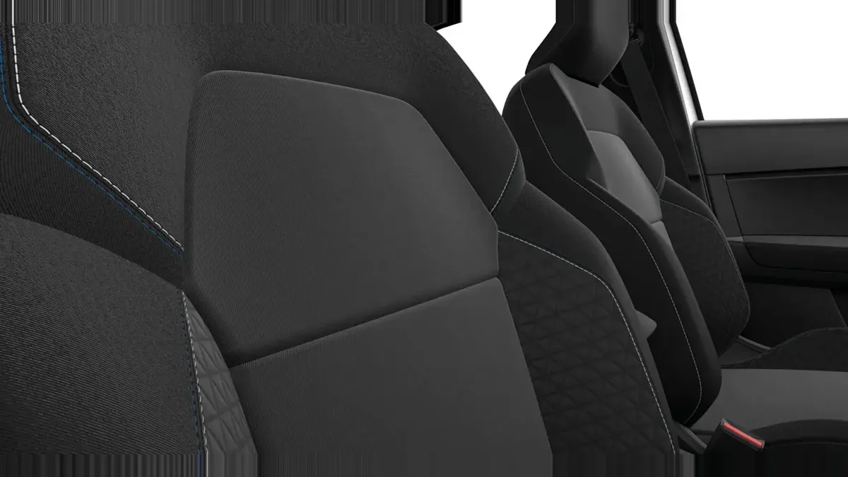 Renault Symbioz Evolution E-Tech Full Hybrid 117kW (160CV) en renting en Madrid — Interior