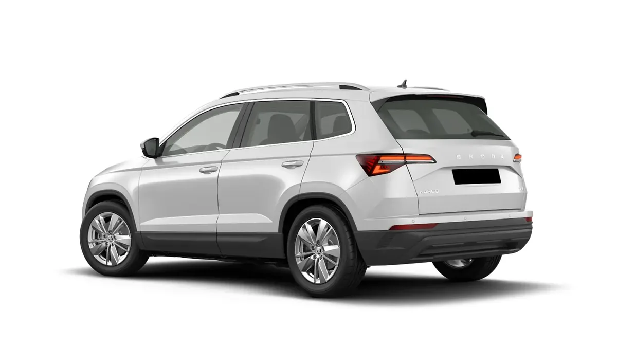 Škoda Karoq Selection 2.0 TDI 150cv 4x4 DSG en renting en Madrid — Delantera