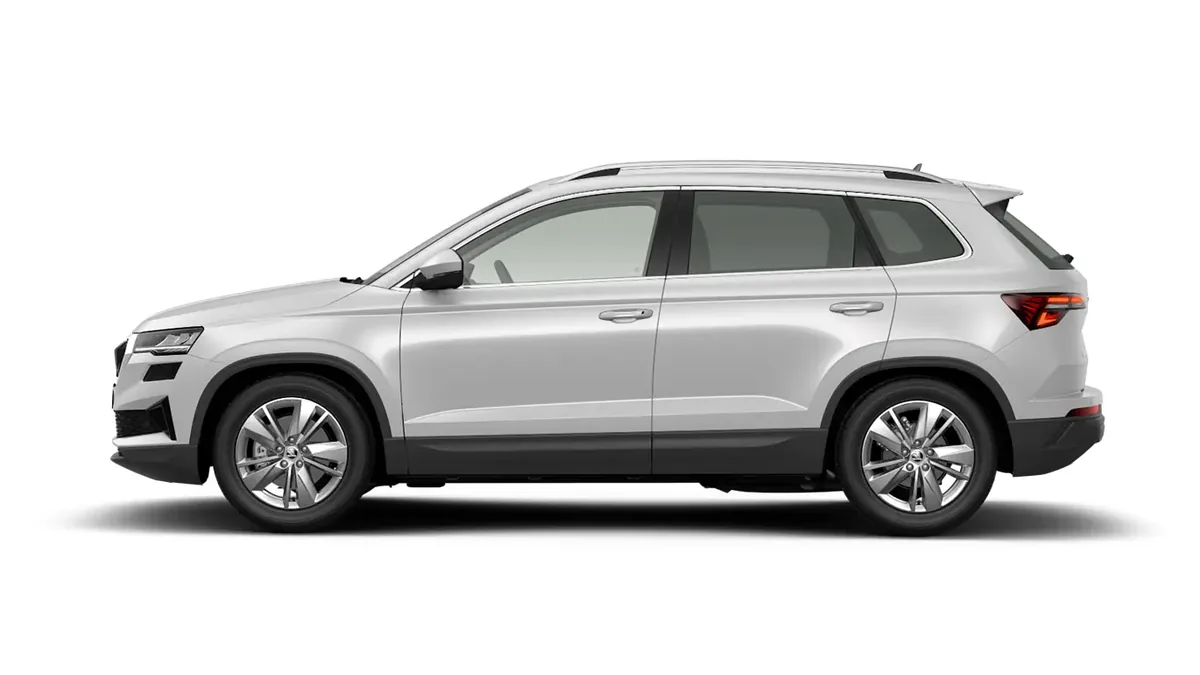 Škoda Karoq Selection 2.0 TDI DSG en renting en Madrid — Trasera