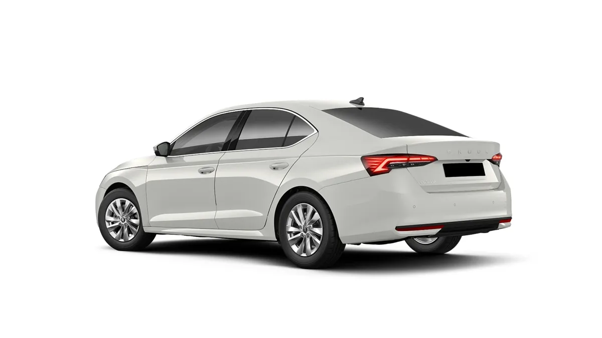 Škoda Octavia Limo Selection 2.0 TDI 150CV DSG 7vel en renting en Madrid — Trasera